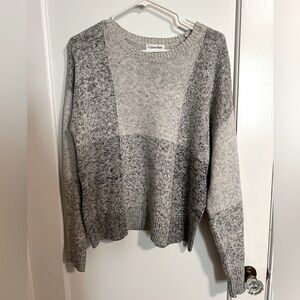 Sweater - Calvin Klein - Size Small
